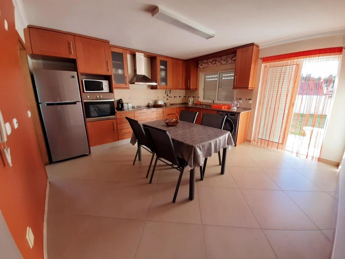 Spacious House In Aldeia Dos Pinheiros With Pool أزيتاوْ المظهر الخارجي الصورة