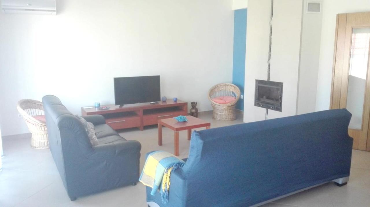 Spacious House In Aldeia Dos Pinheiros With Pool أزيتاوْ المظهر الخارجي الصورة