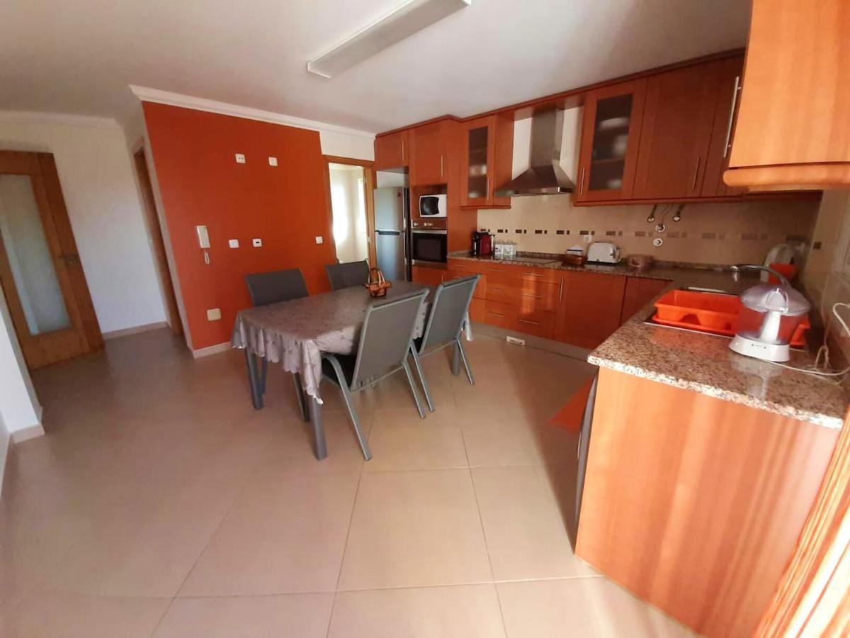 Spacious House In Aldeia Dos Pinheiros With Pool أزيتاوْ المظهر الخارجي الصورة